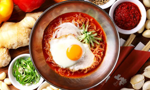 岡山市で韓国料理の宴会を楽しめるボクデン岡山総本店のピビン麺
