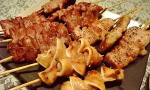 岡山駅前で焼きトン、串焼きが食べられるデンパチのテッポウ・丸チョウ・シロ